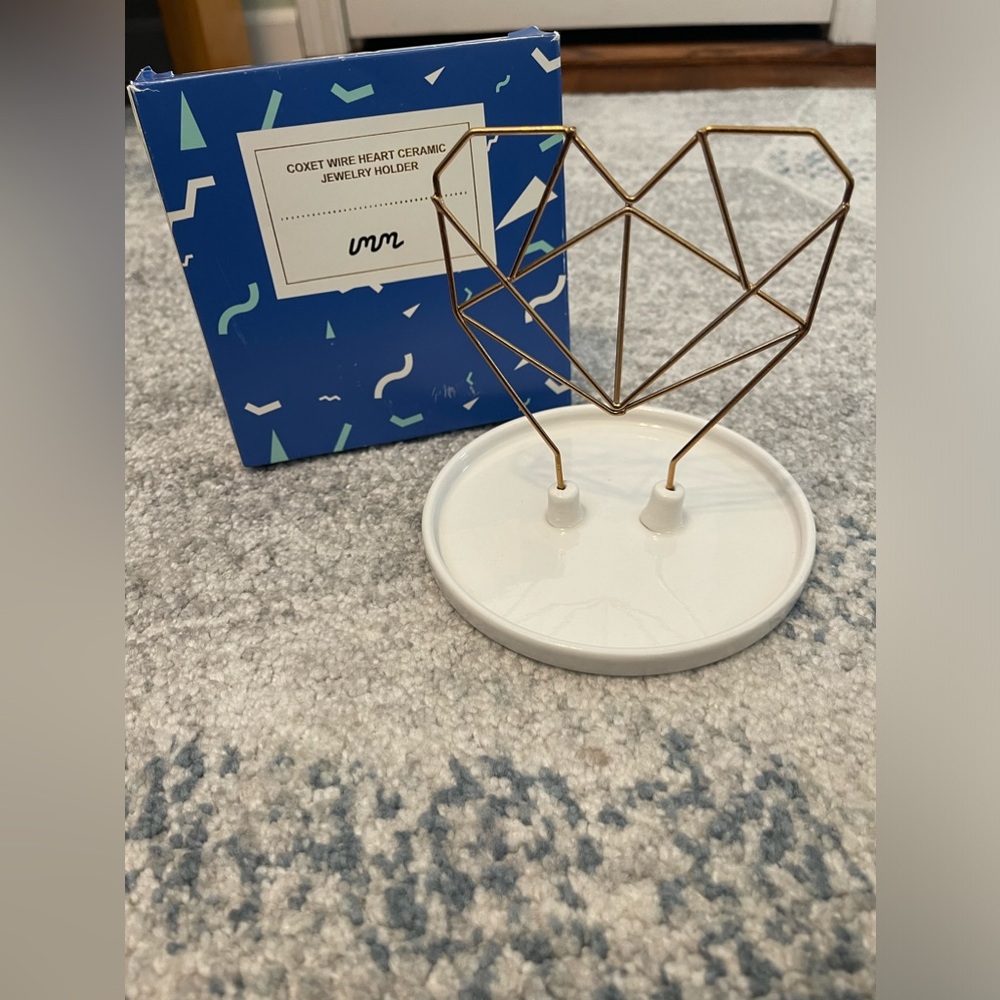 COXET WIRE HEART CERAMIC JEWELRY HOLDER